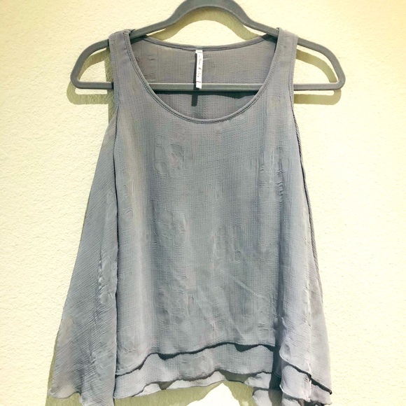 Willow & Clay Flowy Sleveless Top Large EUC - Picture 1 of 6